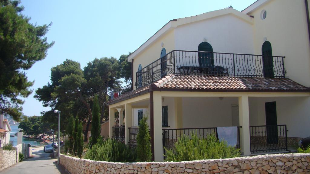 Apartments & Rooms Ruzmarin Rogoznica  Rom bilde