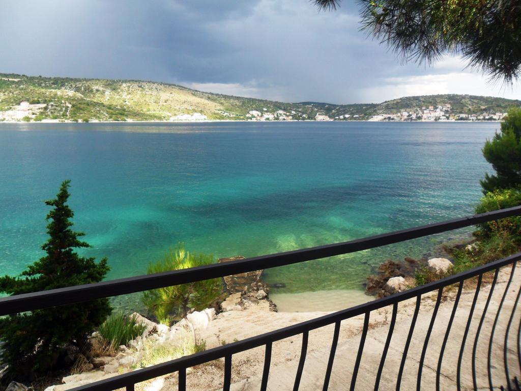 Apartments & Rooms Ruzmarin Rogoznica  Rom bilde